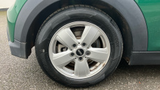 MINI Hatchback 1.5 Cooper Classic 3dr Auto Petrol Hatchback